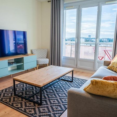 Апартаменты T2 De Standing Climatise Avec Parking Prive, Tram T2 T5, Hopitaux Est Брон Экстерьер фото